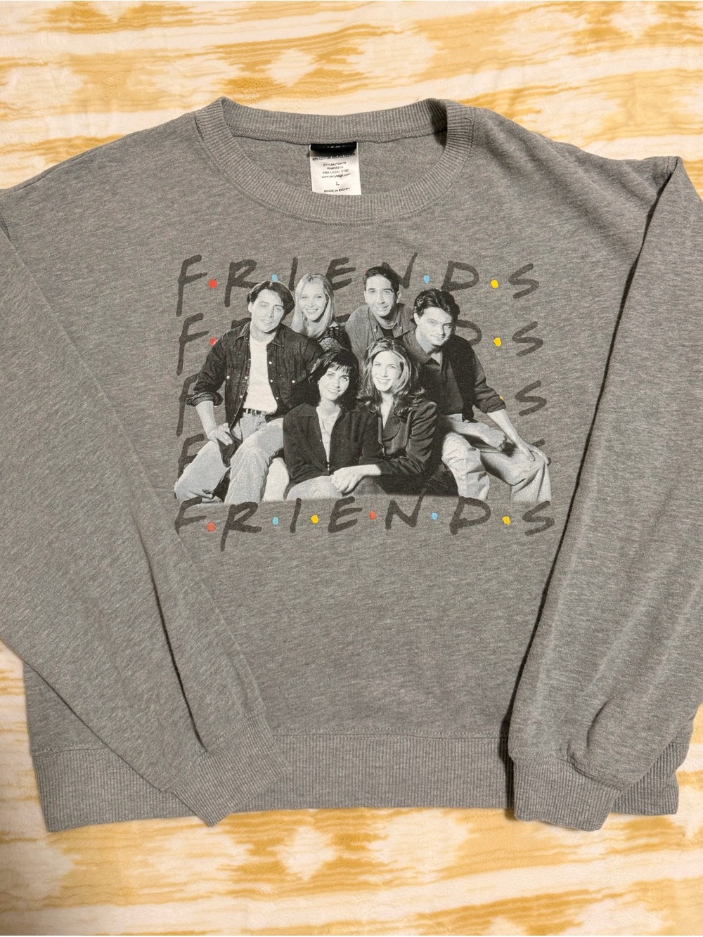 Gray 'Friends' Graphic Crewneck Sweatshirt size large